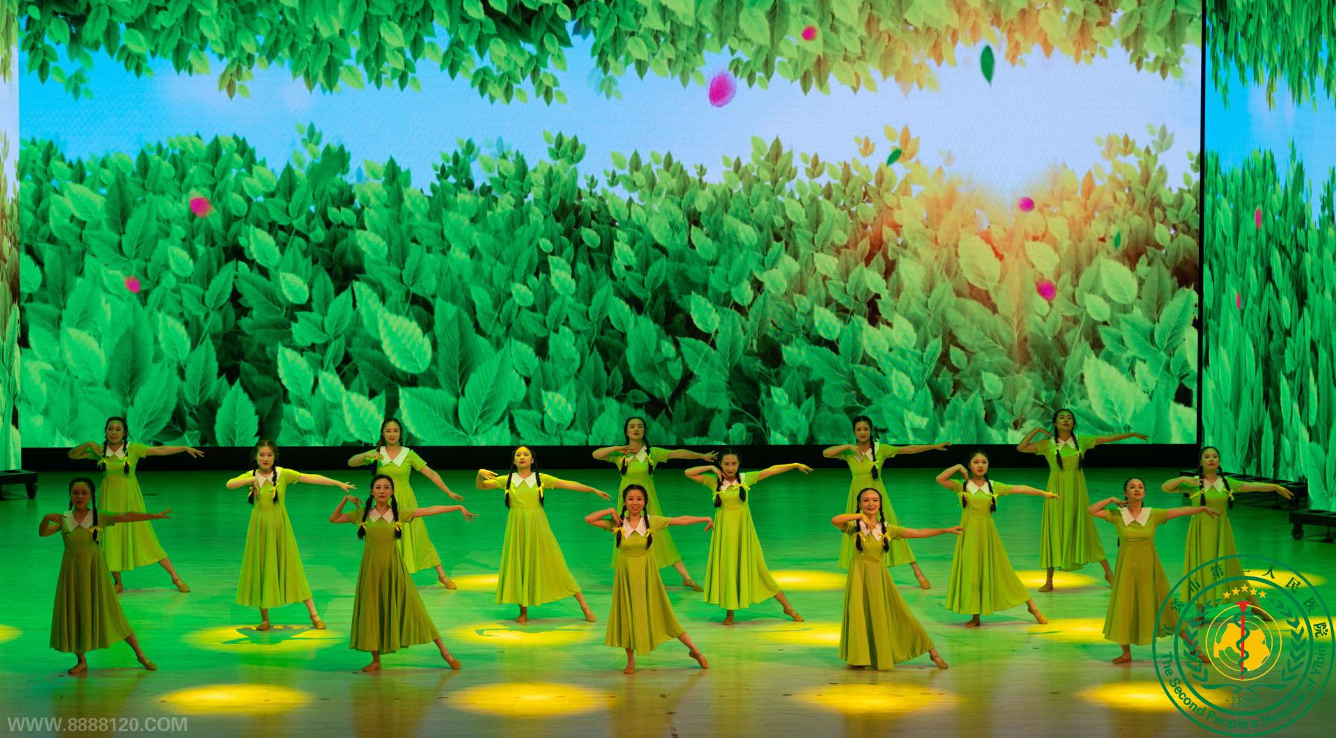 ʵ¶Ůչɡ˱жҽԺף100ջ